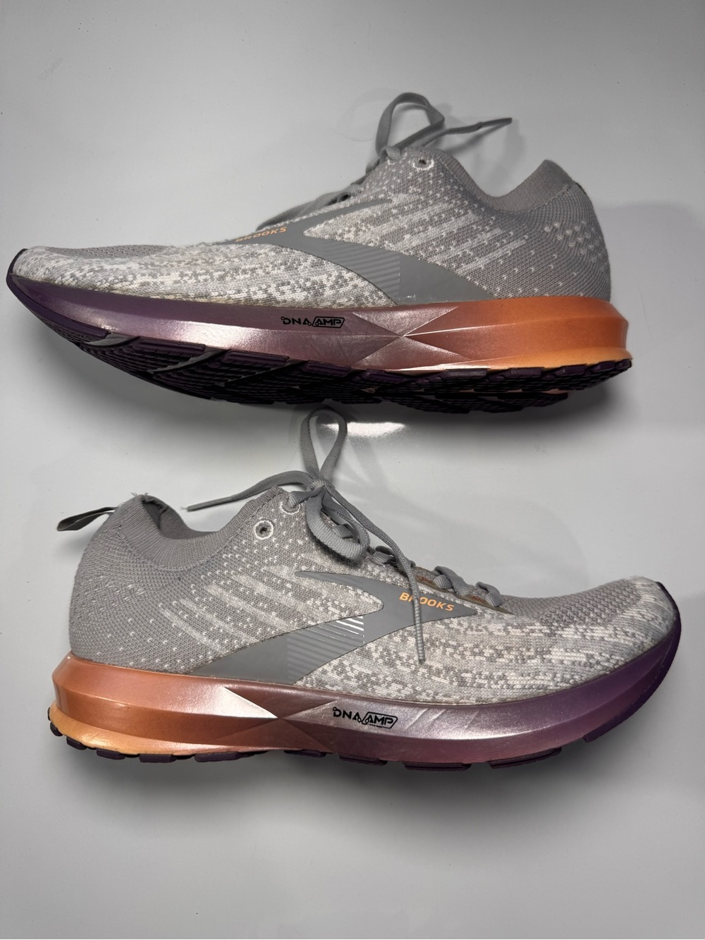 Brooks Levitate 3 Women’s 9.5 Running Shoes Gray Purple Orange DNA AMP